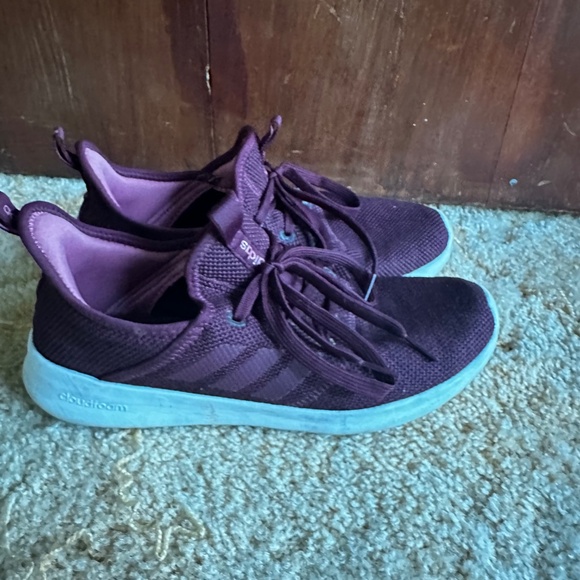 Maroon Adidas Cloudfoam. Size 8 1/2. - Picture 4 of 8
